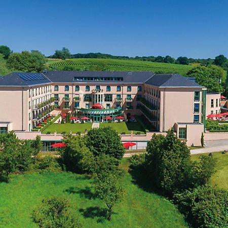 Victor'S Residenz-Hotel Schloss Berg Nennig Kültér fotó Aerial view of the campus