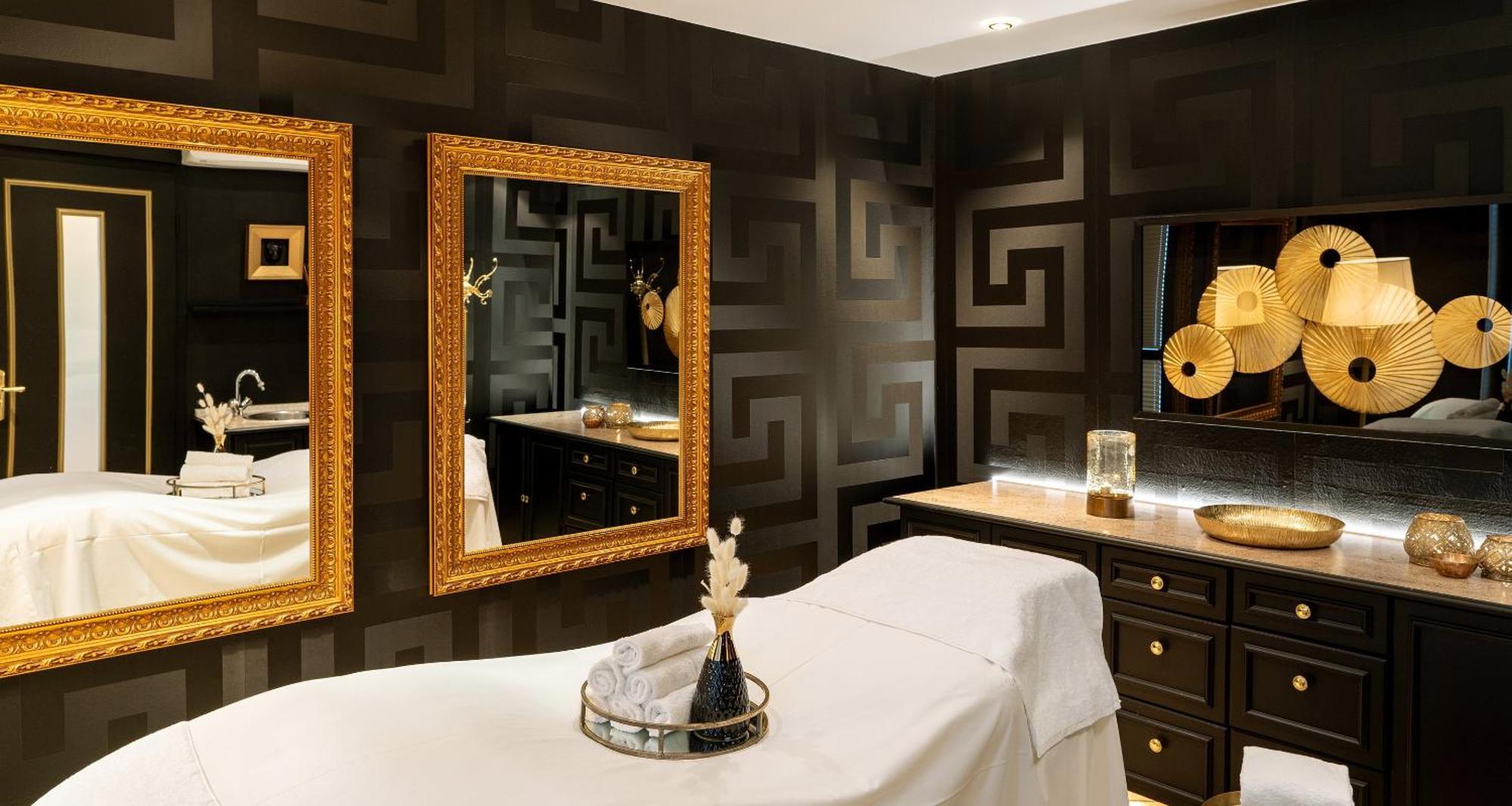 Victor'S Residenz-Hotel Schloss Berg Nennig Kültér fotó A treatment room at the Four Seasons Spa